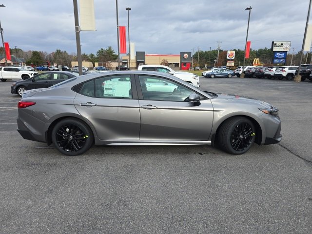 New 2026 Toyota Camry SE image 2