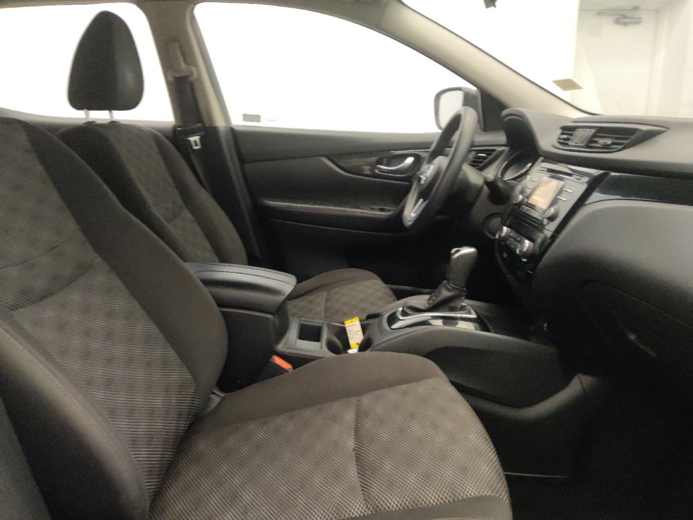 Used 2017 Nissan Rogue Sport SV FWD image 21