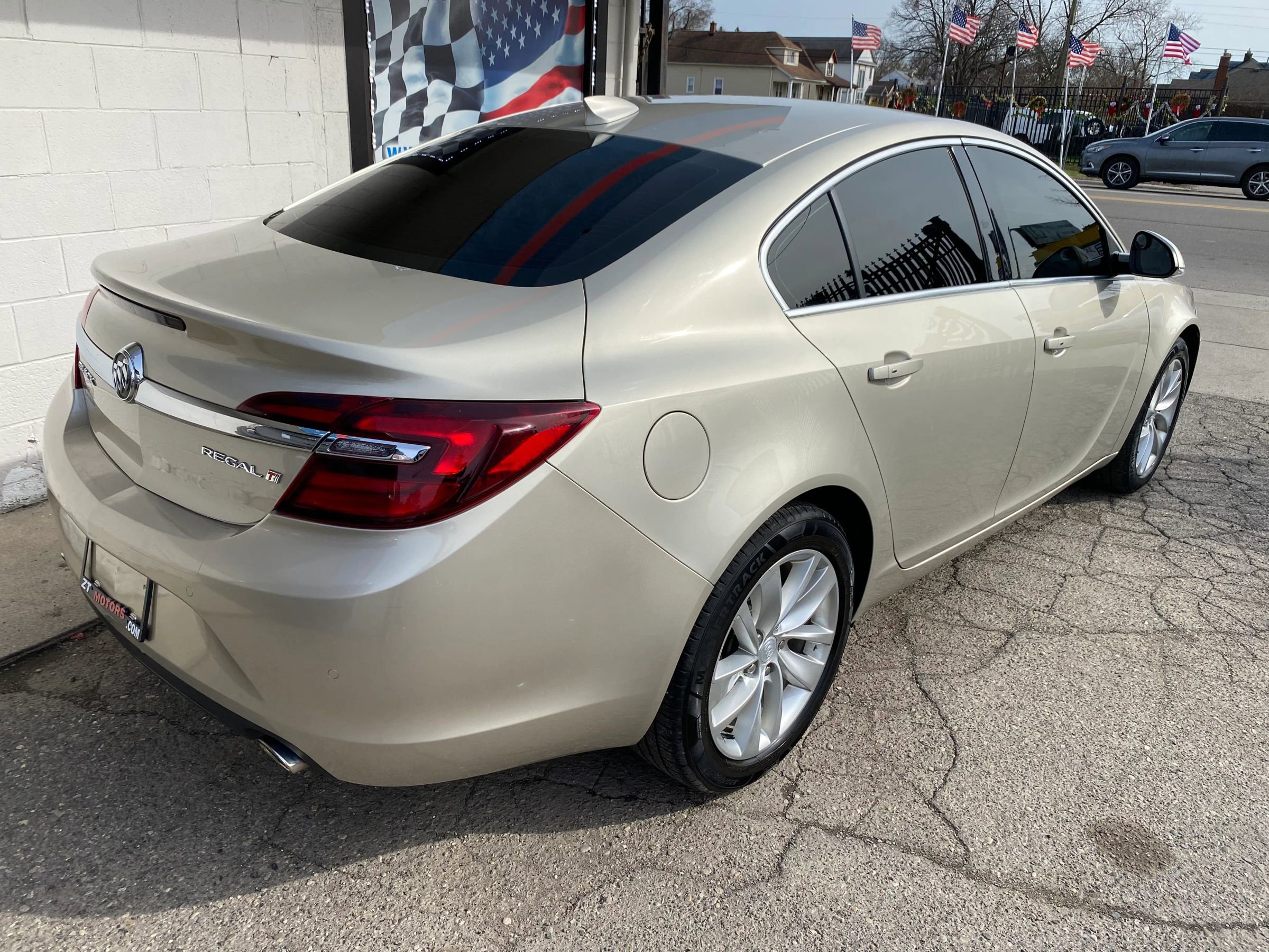 Used 2016 Buick Regal Premium image 8