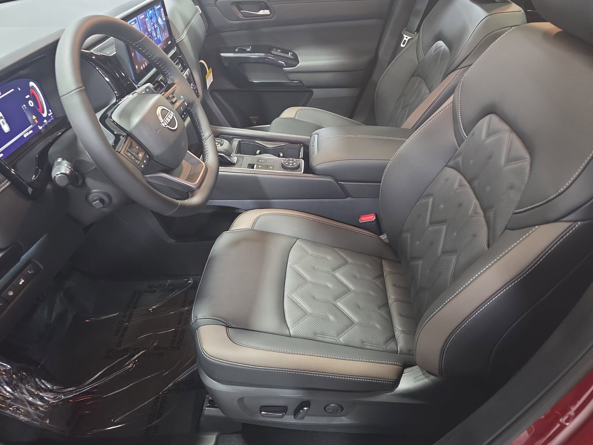 New 2026 Nissan Pathfinder Platinum image 15