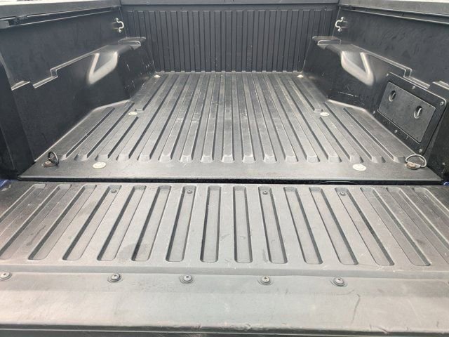 Used 2022 Toyota Tacoma SR5 w/ Technology Package RWD image 16