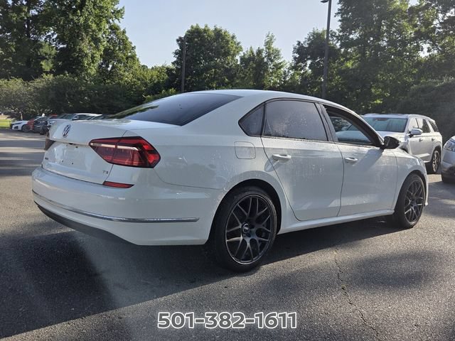Used 2018 Volkswagen Passat 2.0T S w/ Driver Assistance Package FWD image 5