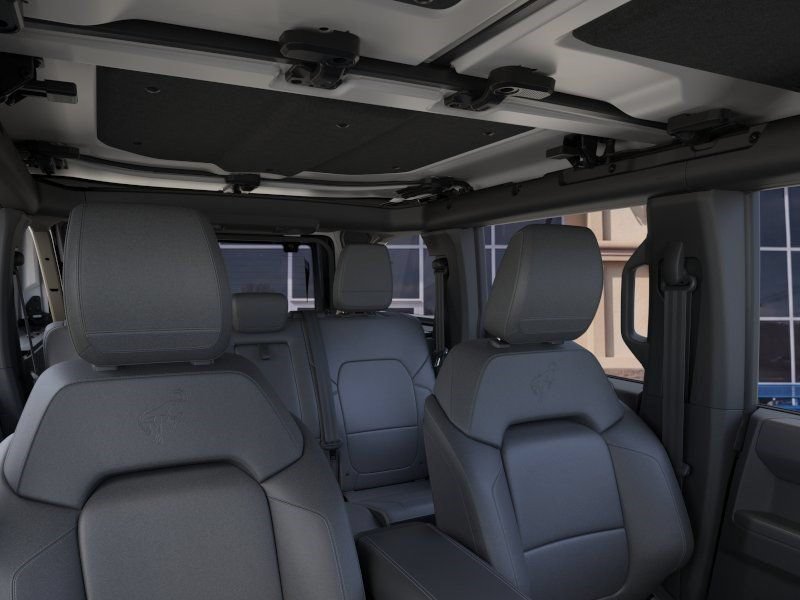 New 2026 Ford Bronco Outer Banks w/ Sasquatch Package AWD/4WD image 13