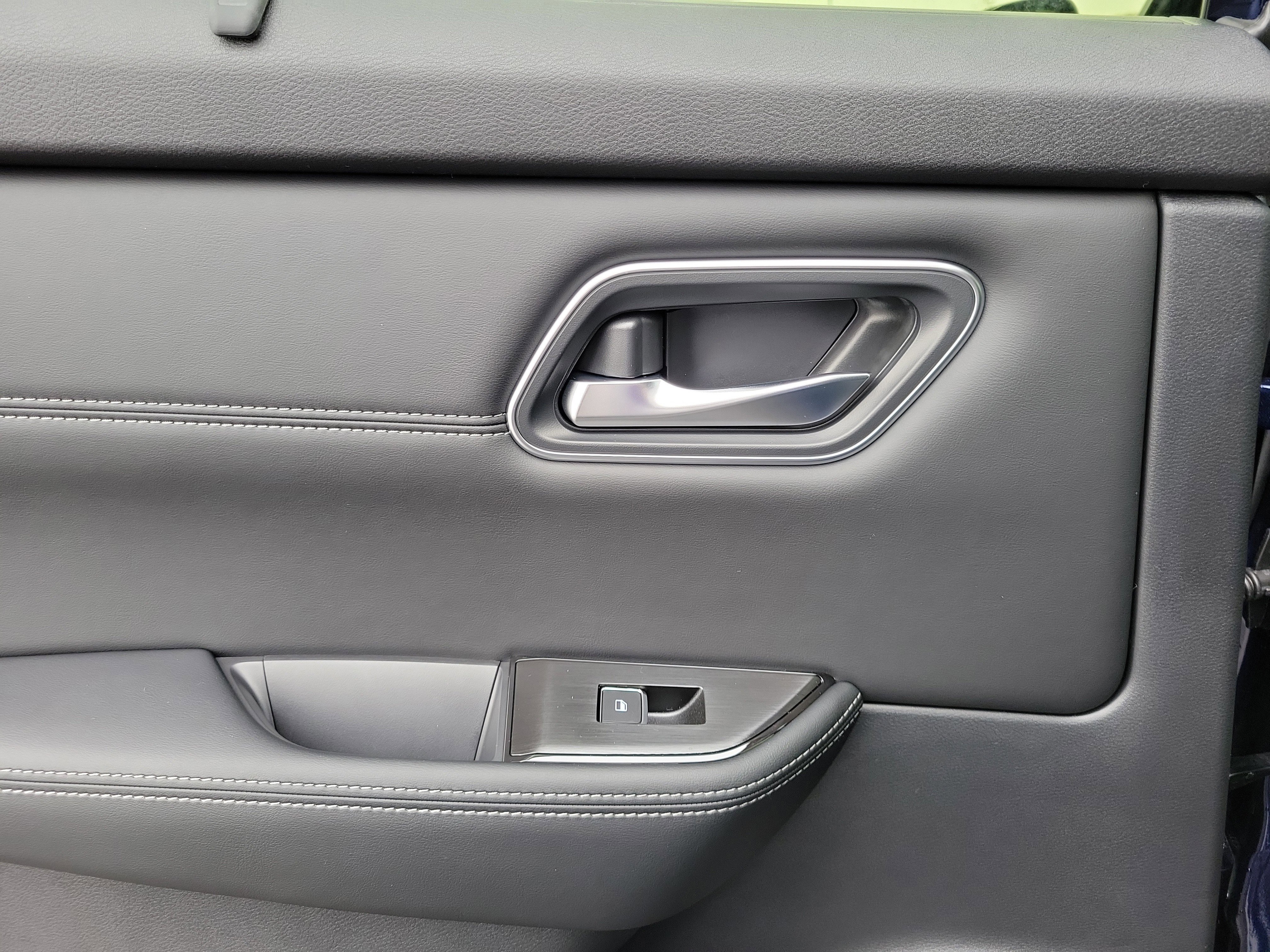 New 2026 Nissan Rogue Platinum w/ Platinum Premium Package image 12