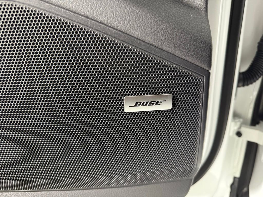 Certified 2025 Porsche Cayenne Coupe image 27