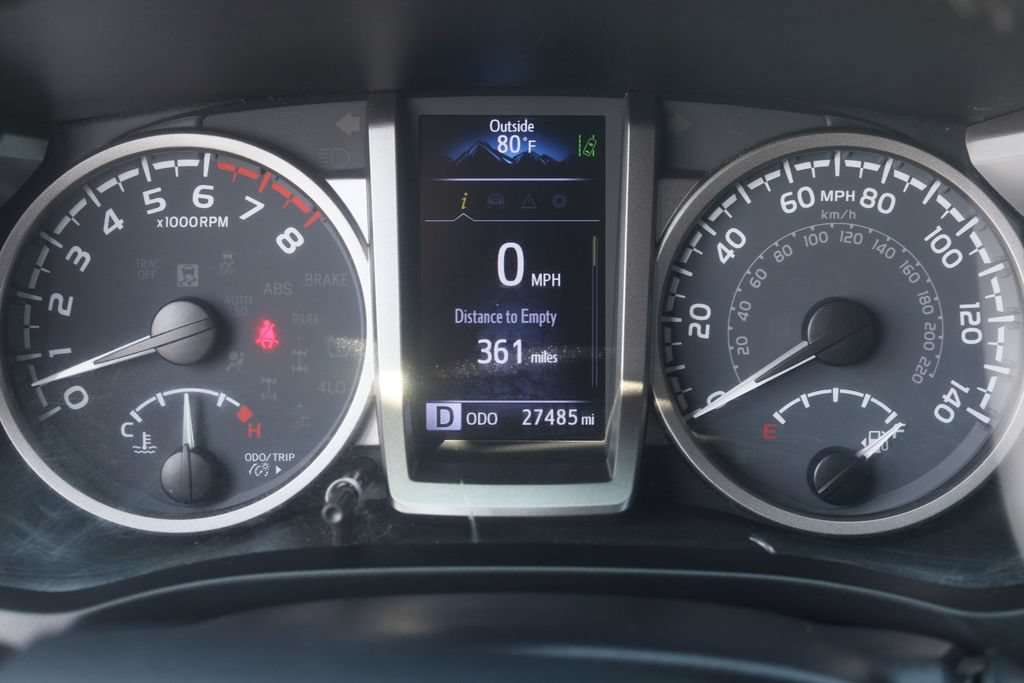 Used 2023 Toyota Tacoma SR5 AWD/4WD image 33