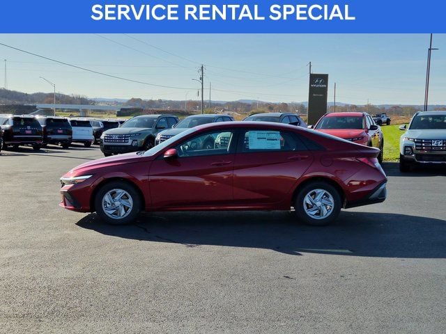 Certified 2026 Hyundai Elantra SE FWD image 4