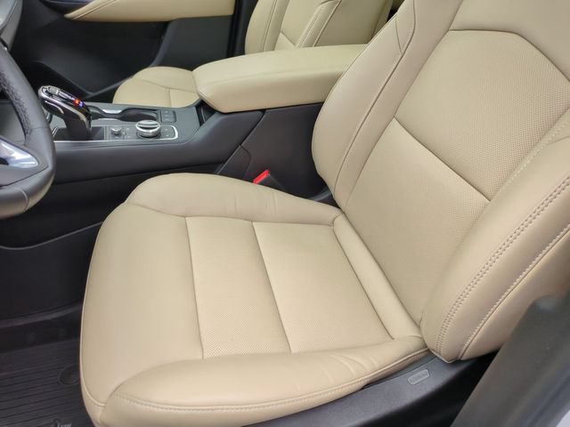 Certified 2025 Cadillac XT4 Premium Luxury AWD/4WD image 20