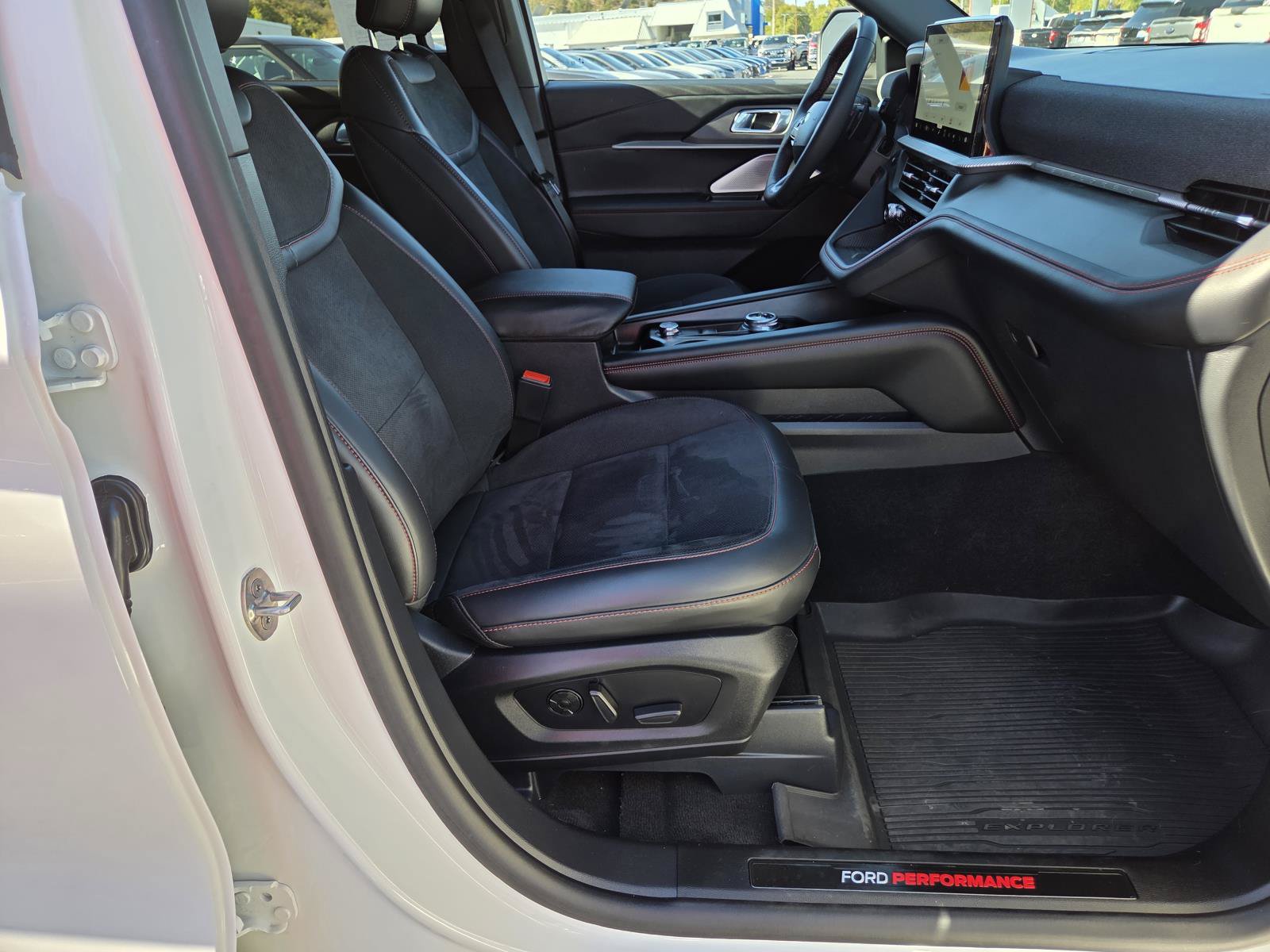 Used 2025 Ford Explorer ST w/ Sun And Sound Package AWD/4WD image 20