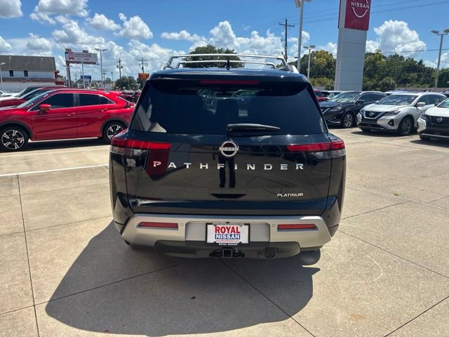 Used 2024 Nissan Pathfinder Platinum FWD image 6