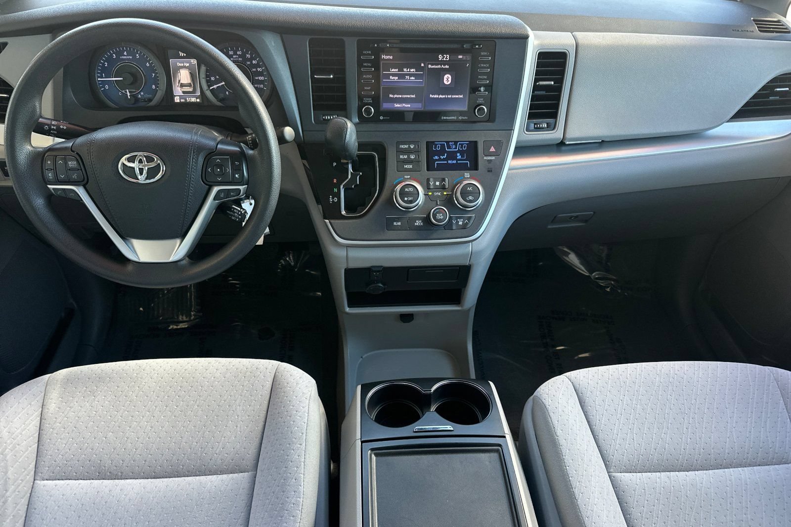 Used 2020 Toyota Sienna LE FWD image 16