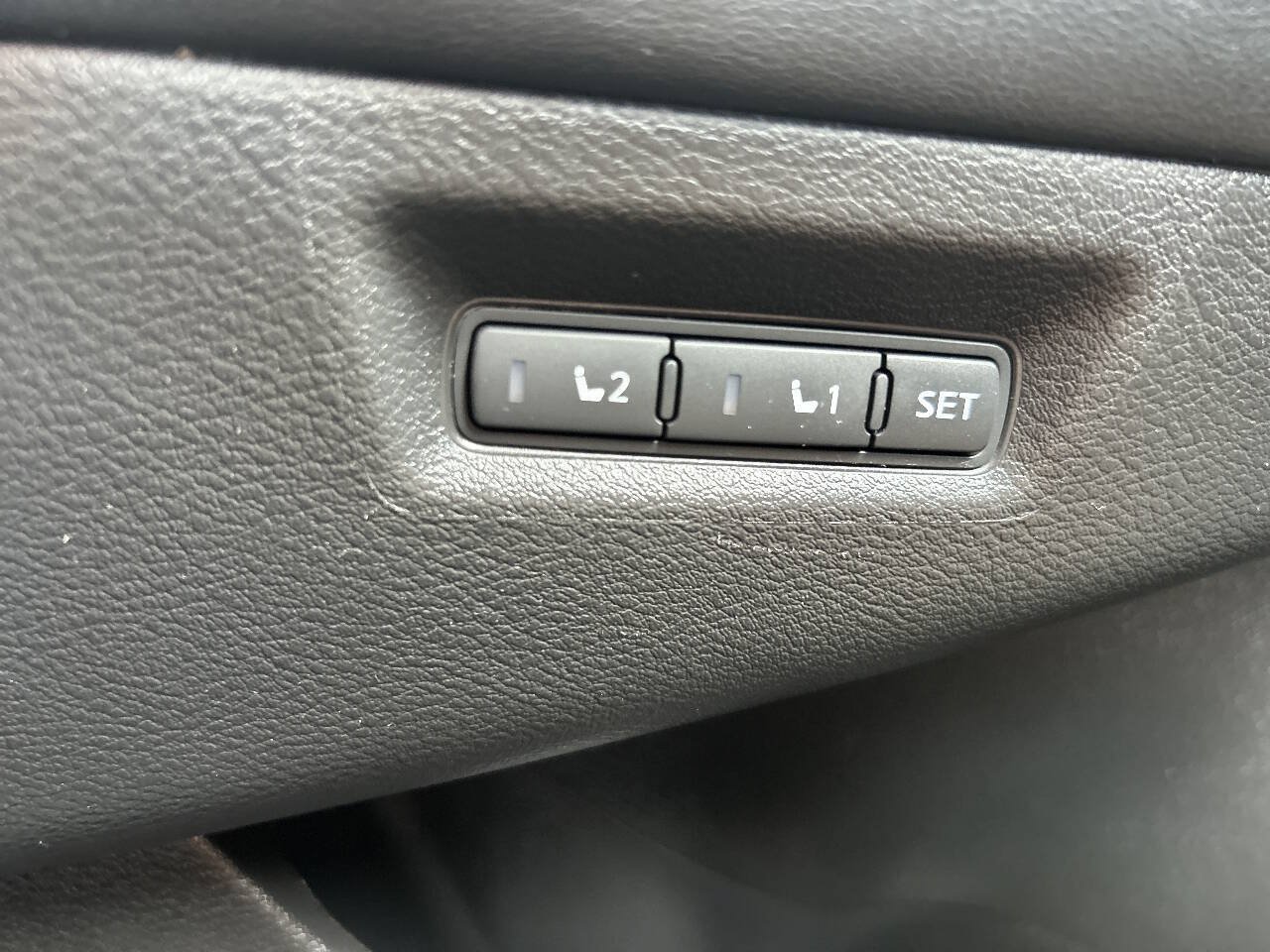 Used 2016 Nissan Murano Platinum AWD/4WD image 33