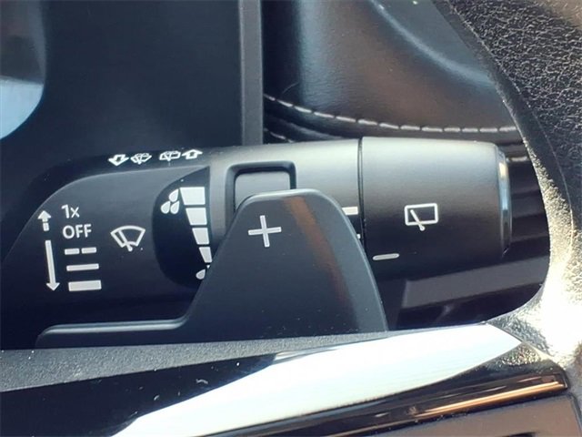 Used 2023 Nissan Rogue SV image 16