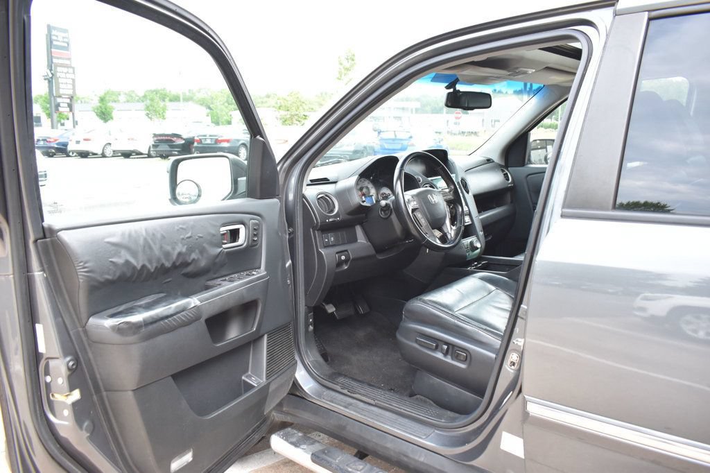 Used 2010 Honda Pilot Touring image 13