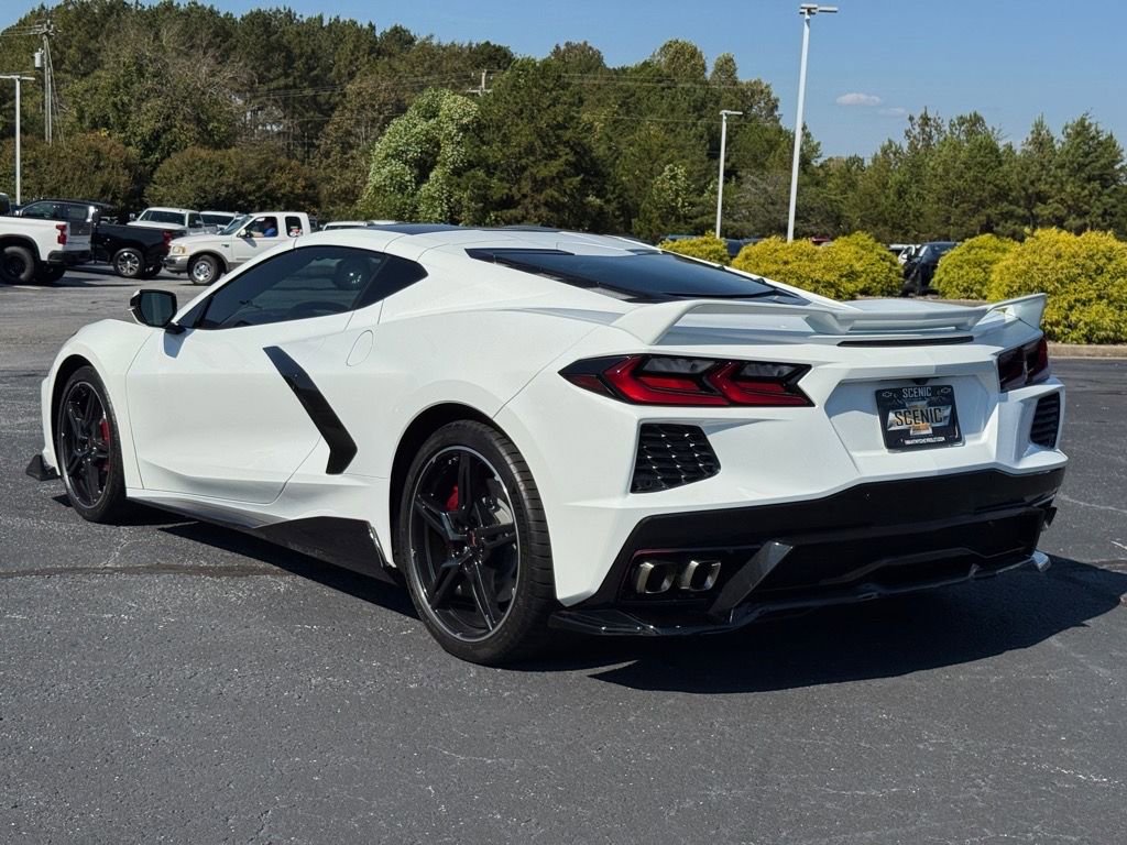 Used 2021 Chevrolet Corvette Stingray Coupe w/ Z51 Performance Package RWD image 5
