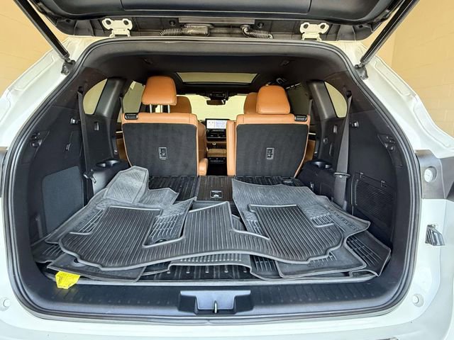 Used 2021 Toyota Highlander Platinum image 17