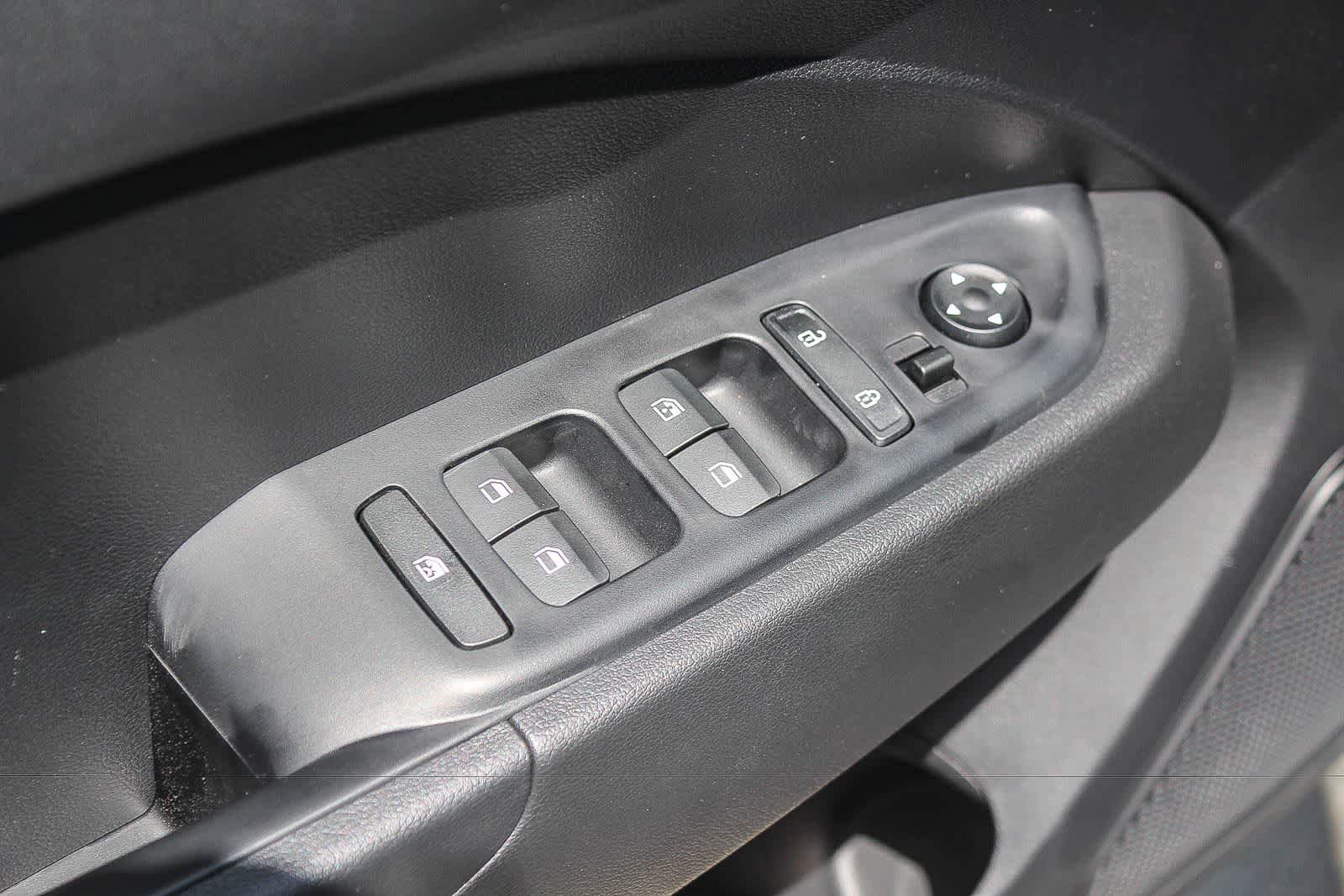 New 2026 Hyundai Venue SEL FWD image 28