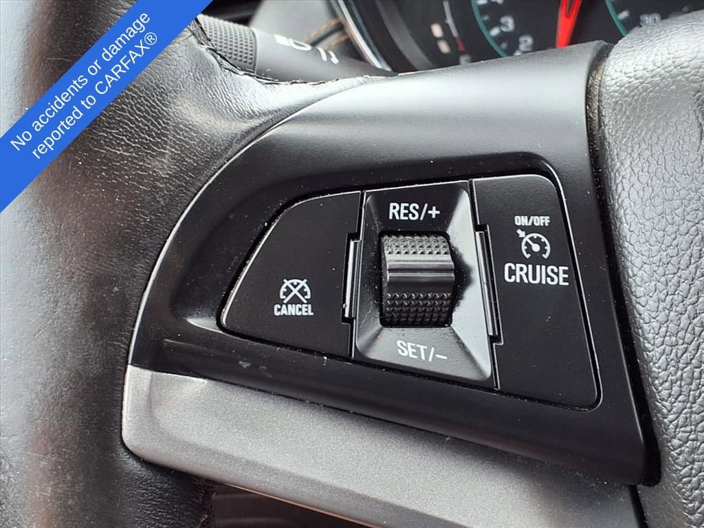 Used 2019 Chevrolet Trax LT w/ LT Convenience Package AWD/4WD image 30