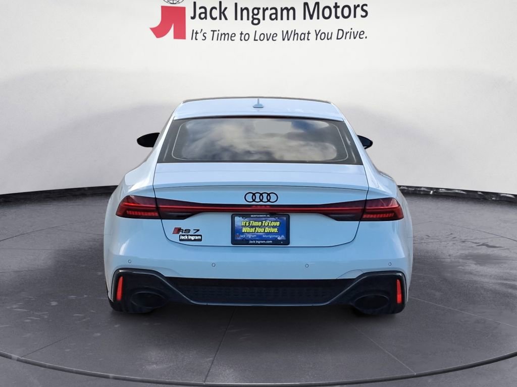 Used 2023 Audi RS 7 Sportback w/ Carbon Optic Package image 4