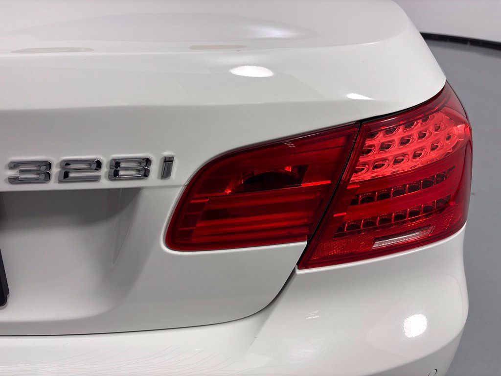 Used 2013 BMW 328i Convertible RWD image 7