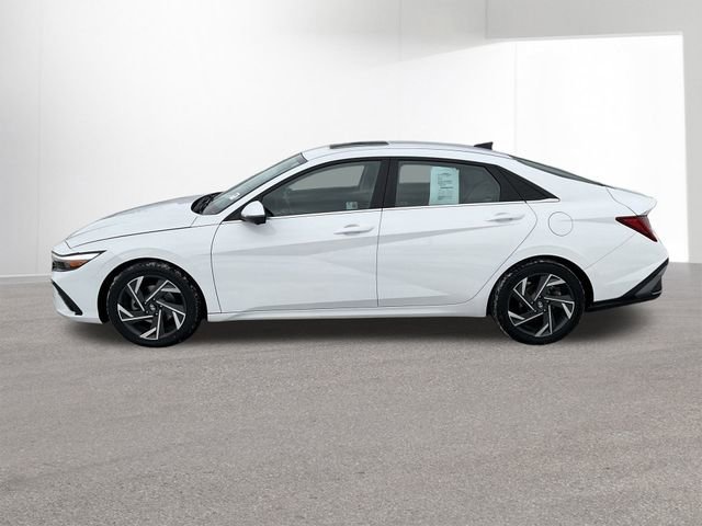 Used 2024 Hyundai Elantra Limited image 4