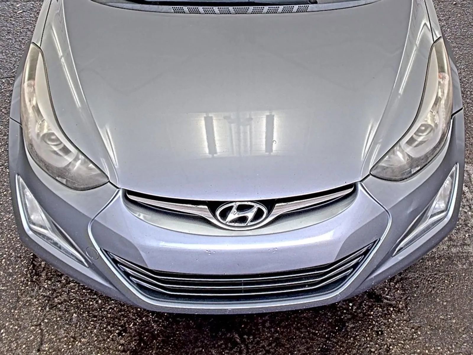 Used 2014 Hyundai Elantra Limited w/ Option Group 03 FWD image 3