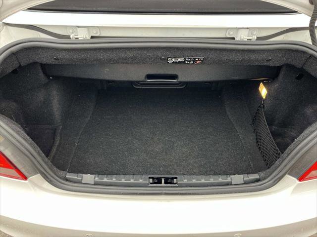 Used 2013 BMW 135i Convertible image 28