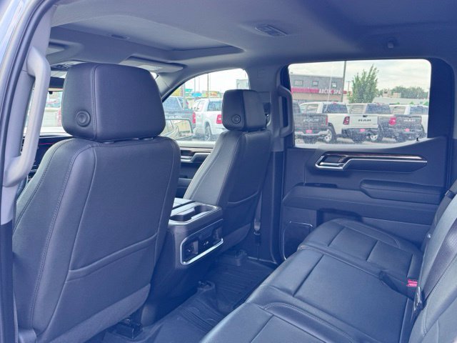 Used 2024 GMC Sierra 1500 Elevation w/ Elevation Premium Package AWD/4WD image 21