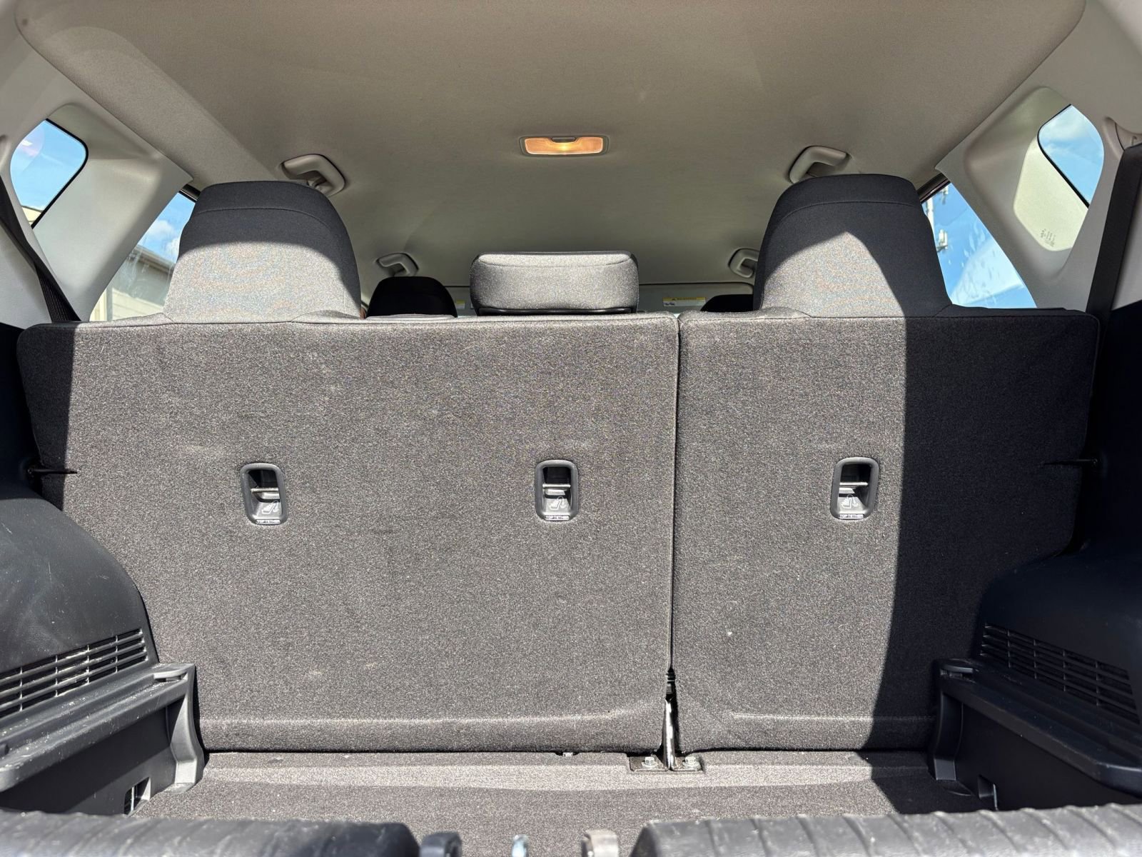 Used 2025 Kia Soul LX w/ LX Technology Package FWD image 30