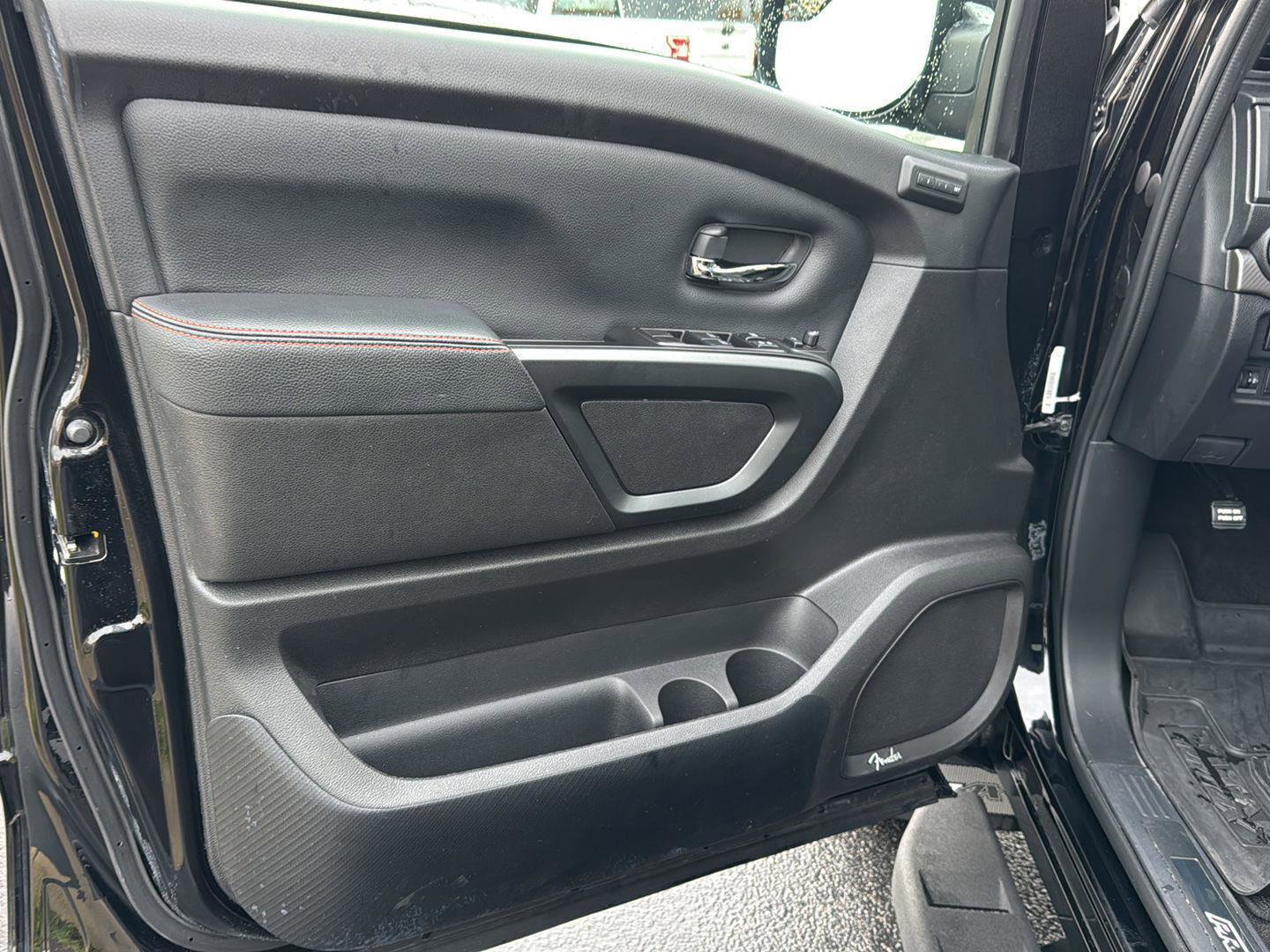 Used 2024 Nissan Titan PRO-4X w/ Pro-4x Convenience Package image 14