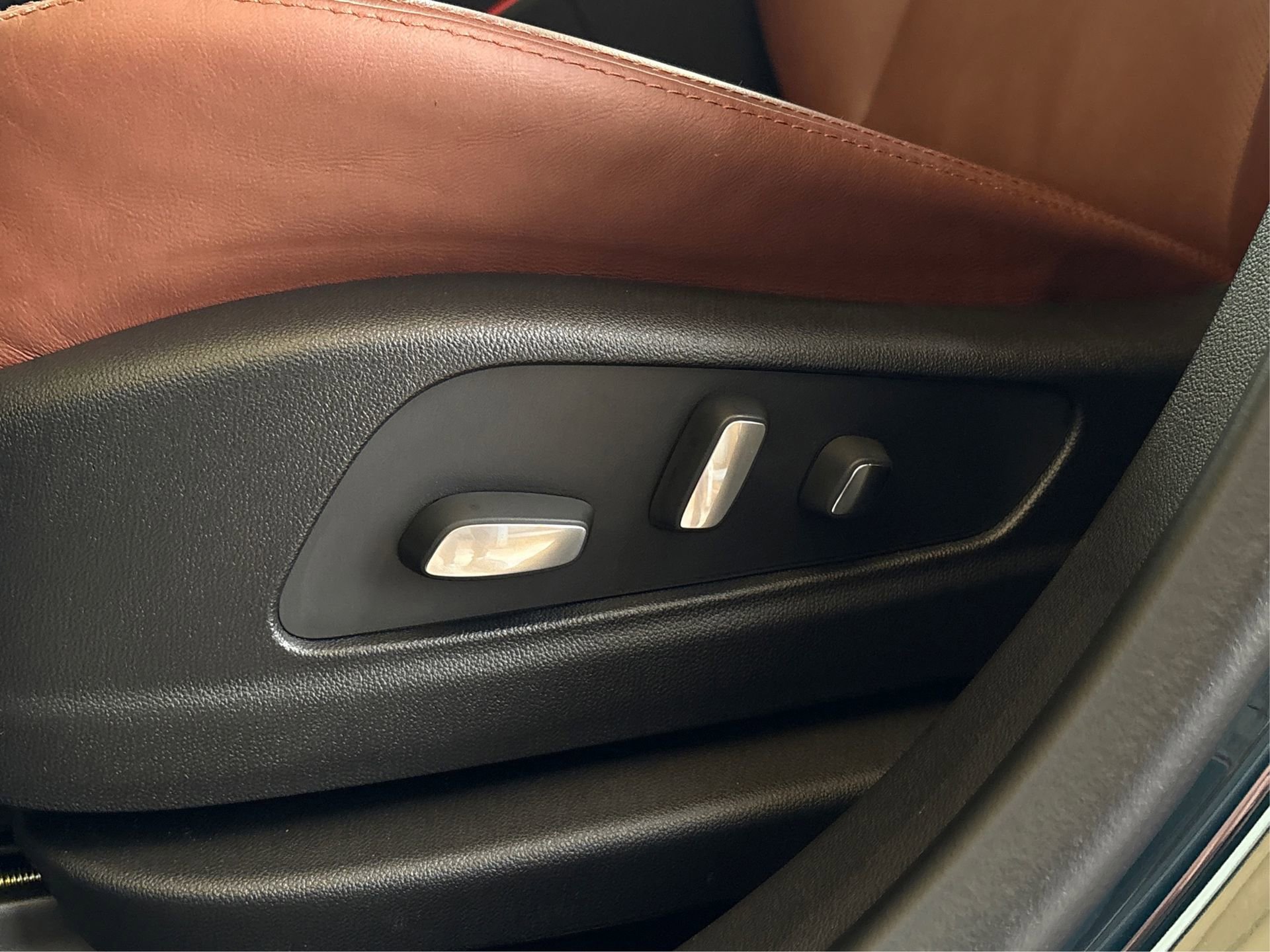 New 2026 Cadillac XT5 Premium Luxury w/ Driver Assist Package FWD image 31