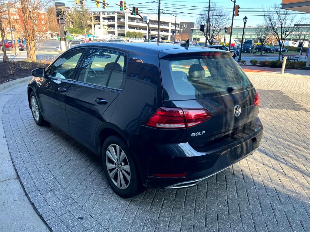 Used 2021 Volkswagen Golf 4-Door image 7