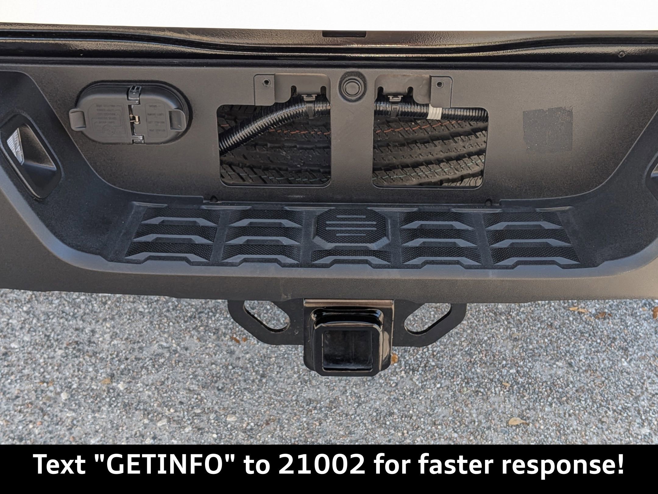 Used 2022 Toyota Tacoma Limited image 17