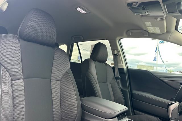 Used 2025 Subaru Outback Premium image 19