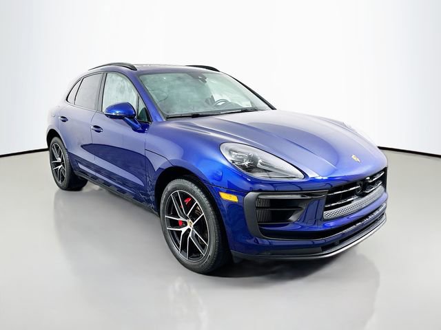 Used 2024 Porsche Macan S AWD/4WD image 3