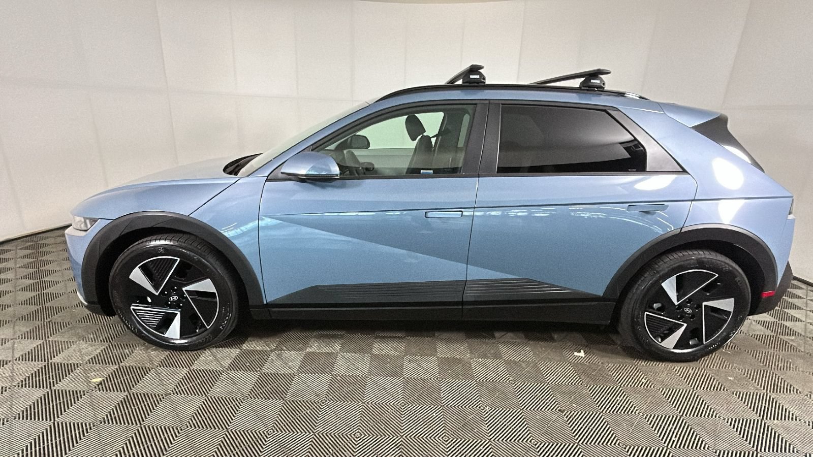 Used 2025 Hyundai Ioniq 5 SEL AWD/4WD image 6