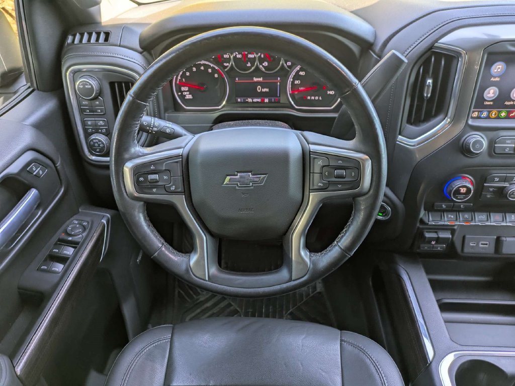 Used 2021 Chevrolet Silverado 1500 LT Trail Boss w/ Convenience Package II AWD/4WD image 16