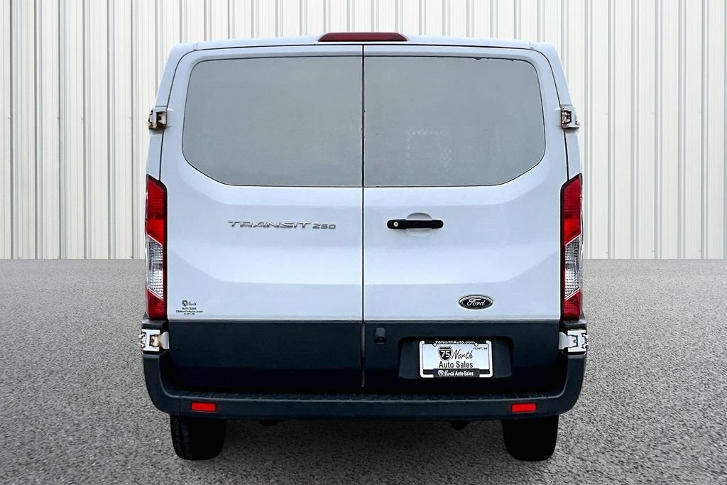 Used 2018 Ford Transit 250 130 Low Roof w/ Exterior Upgrade Package RWD image 5