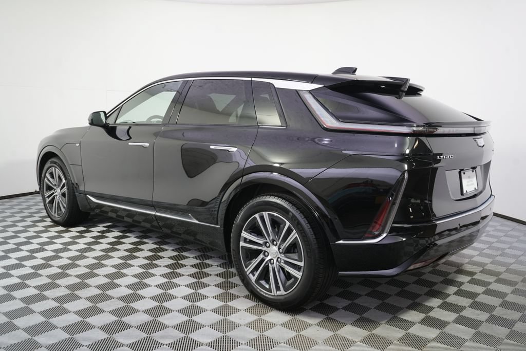 Certified 2024 Cadillac Lyriq Luxury w/ LPO, Floor Liner Package AWD/4WD image 3