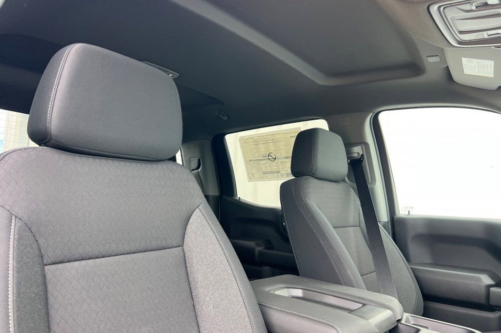 New 2026 Chevrolet Silverado 1500 Custom Trail Boss w/ Dark Appearance Package image 13