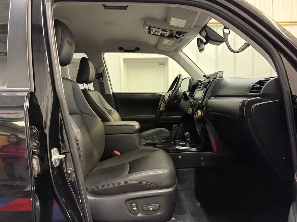 Used 2023 Toyota 4Runner TRD Off-Road Premium w/ Off Road Premium Plus Package AWD/4WD image 22
