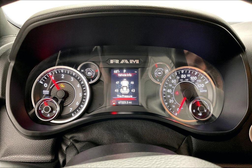 Used 2019 RAM 1500 Big Horn RWD image 13