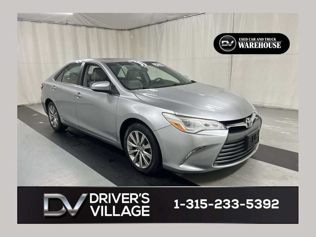 Used 2015 Toyota Camry XLE FWD image 1