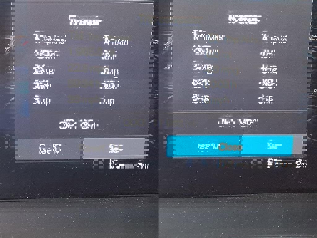 Used 2025 Volvo XC90 B6 Ultra w/ Protection Package Premier image 27