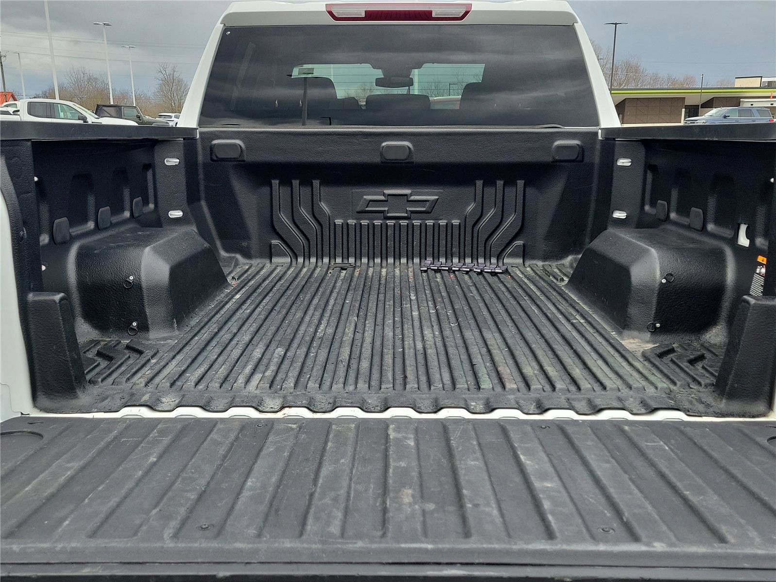 Used 2023 Chevrolet Silverado 1500 LT image 8