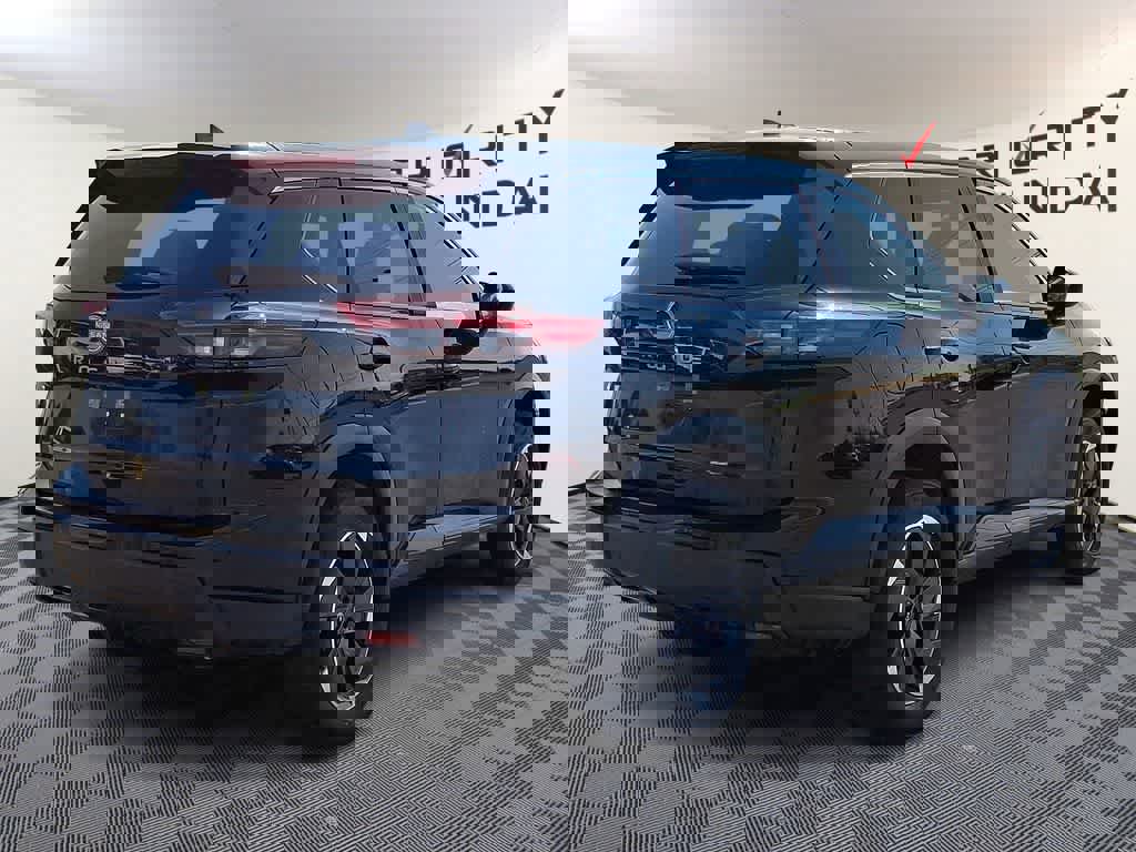 Used 2025 Nissan Rogue SV image 4