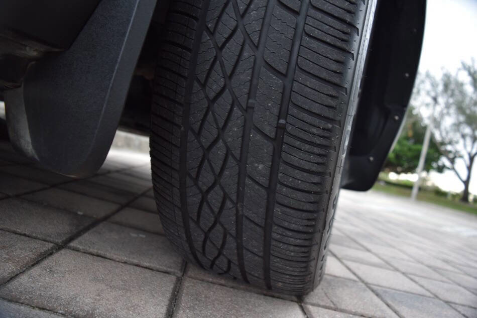 Used 2020 Volvo XC40 T5 Momentum w/ Protection Package Premier image 90