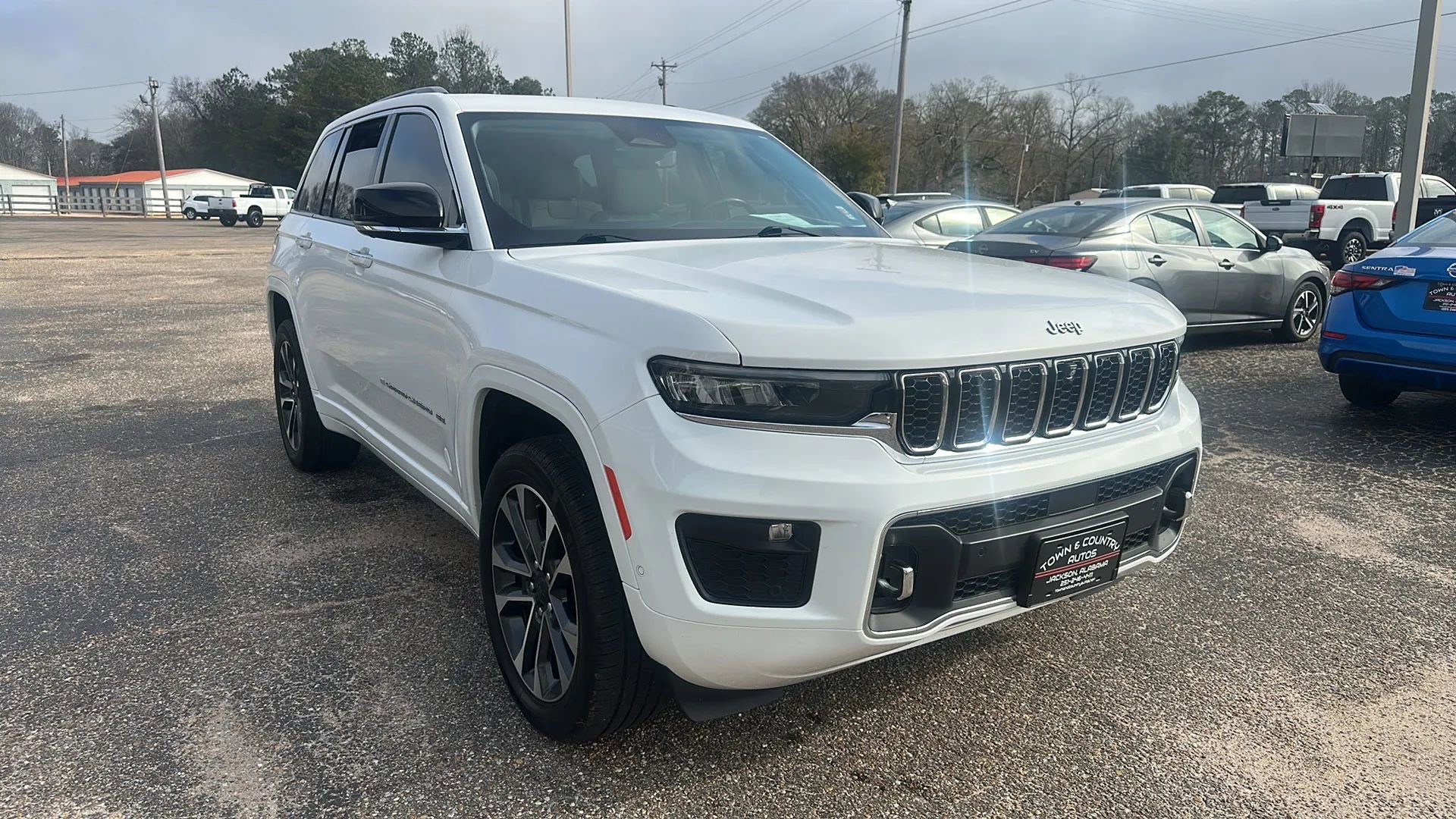Used 2023 Jeep Grand Cherokee Overland w/ Adv Protech Group III image 3