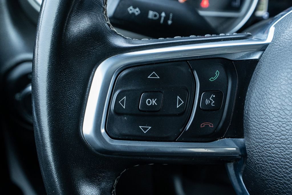 Used 2022 Jeep Wrangler Unlimited Sahara image 19