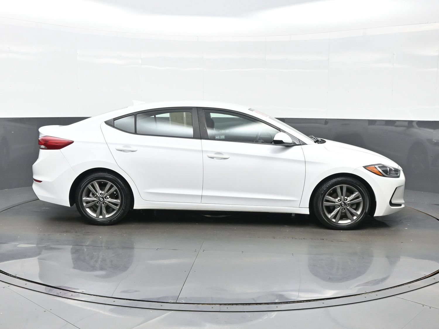 Used 2018 Hyundai Elantra SEL FWD image 7